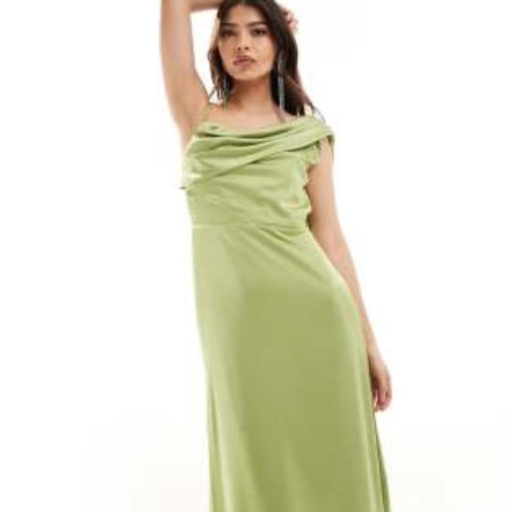 NWT ASOS Green Bridesmaid Sage
Off The Shoulder Maxi Dress US Size 4